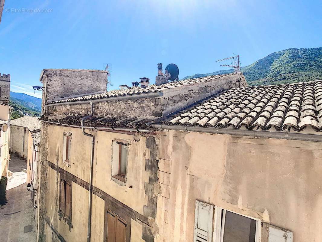 Appartement à ENTREVAUX