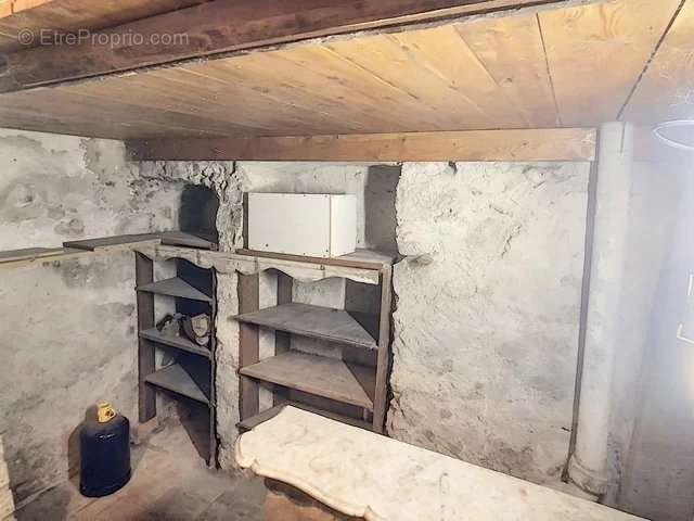 Appartement à ENTREVAUX