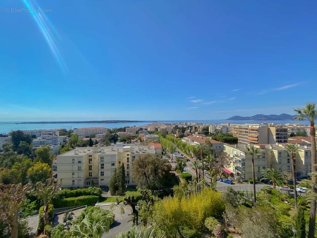 Appartement à CANNES