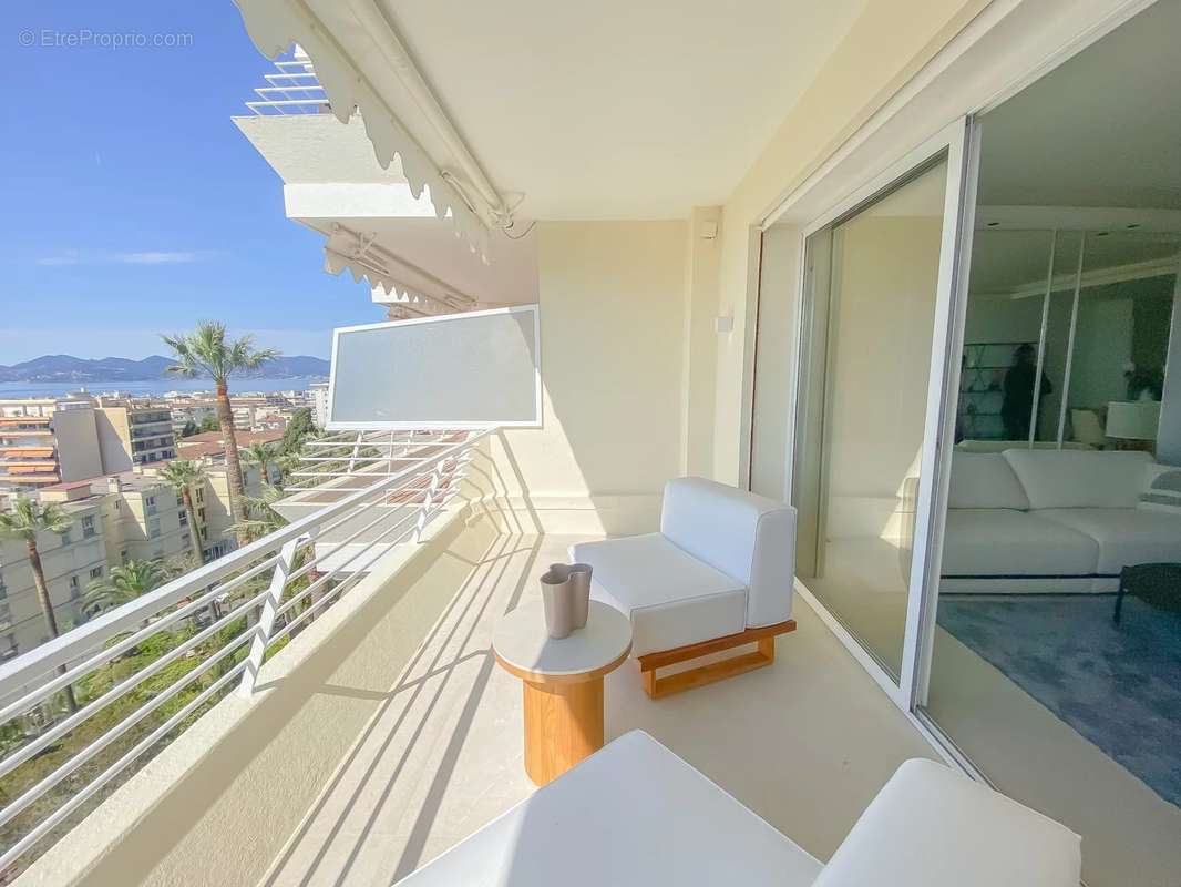 Appartement à CANNES