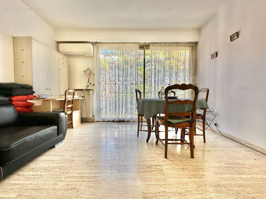 Appartement à MENTON