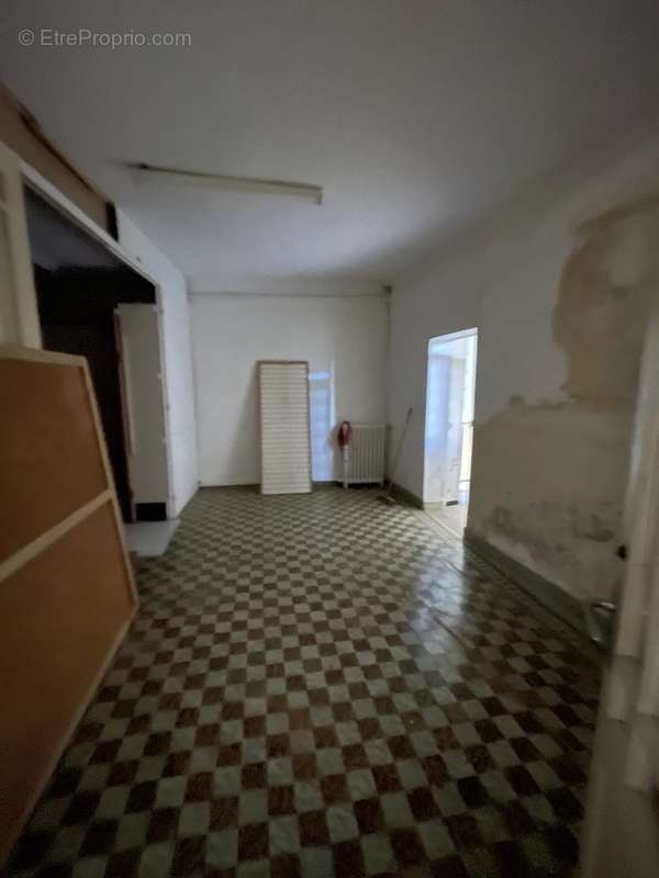 Appartement à SALINDRES