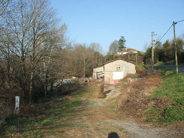 Terrain à LACROUZETTE