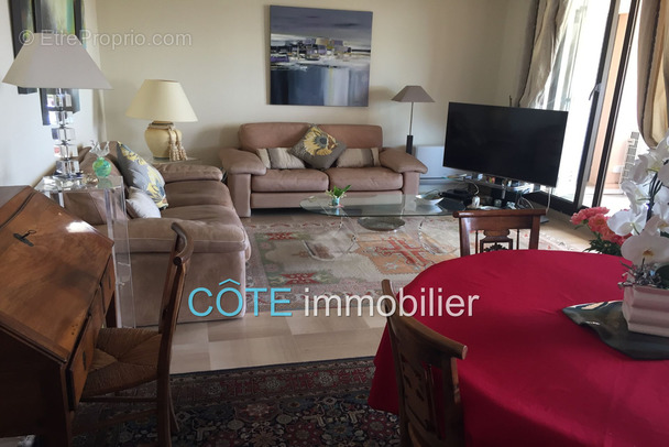 Appartement à VILLENEUVE-LOUBET