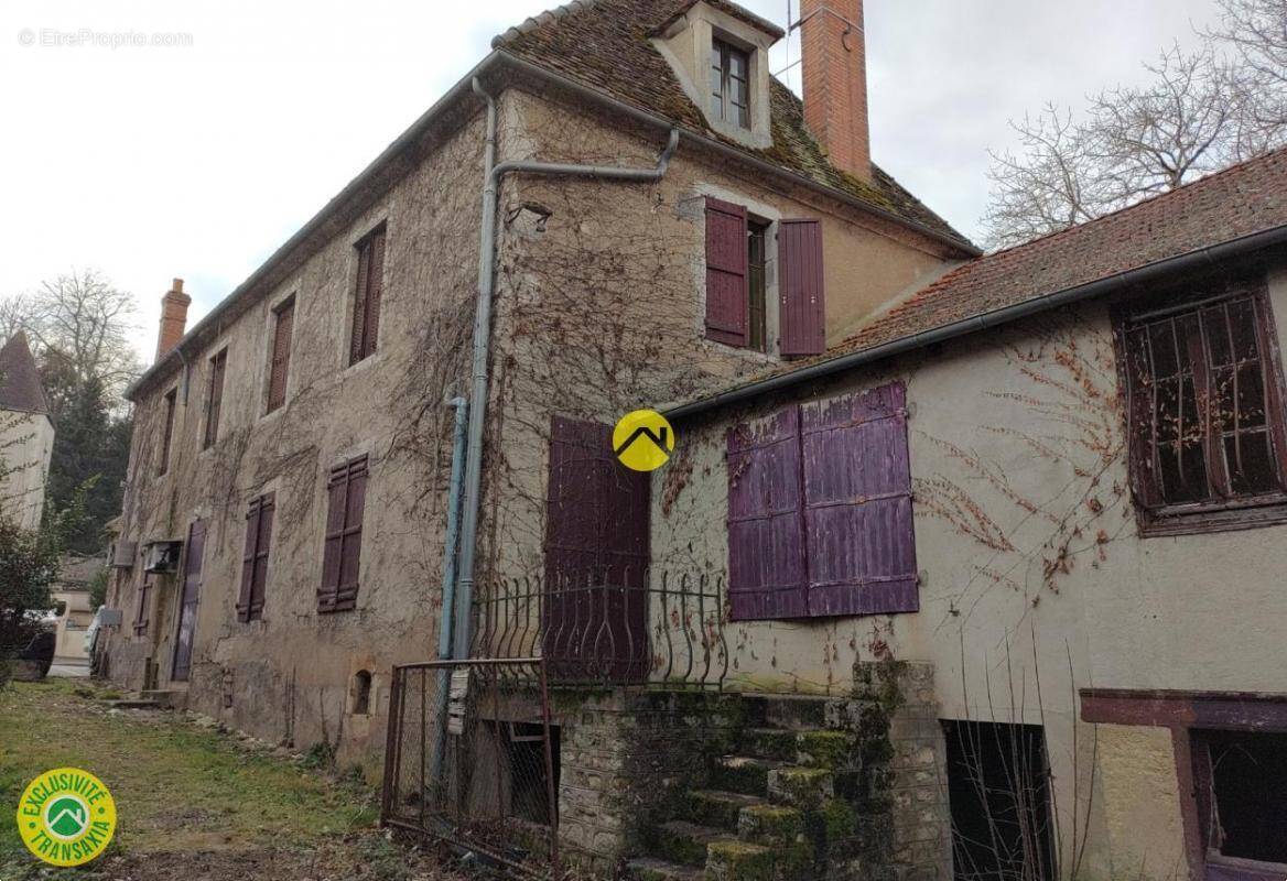 Maison à LE CHATELET