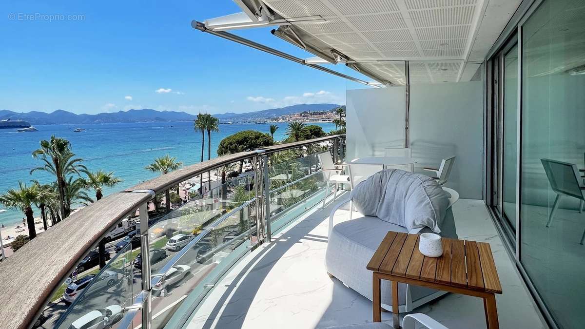 Appartement à CANNES