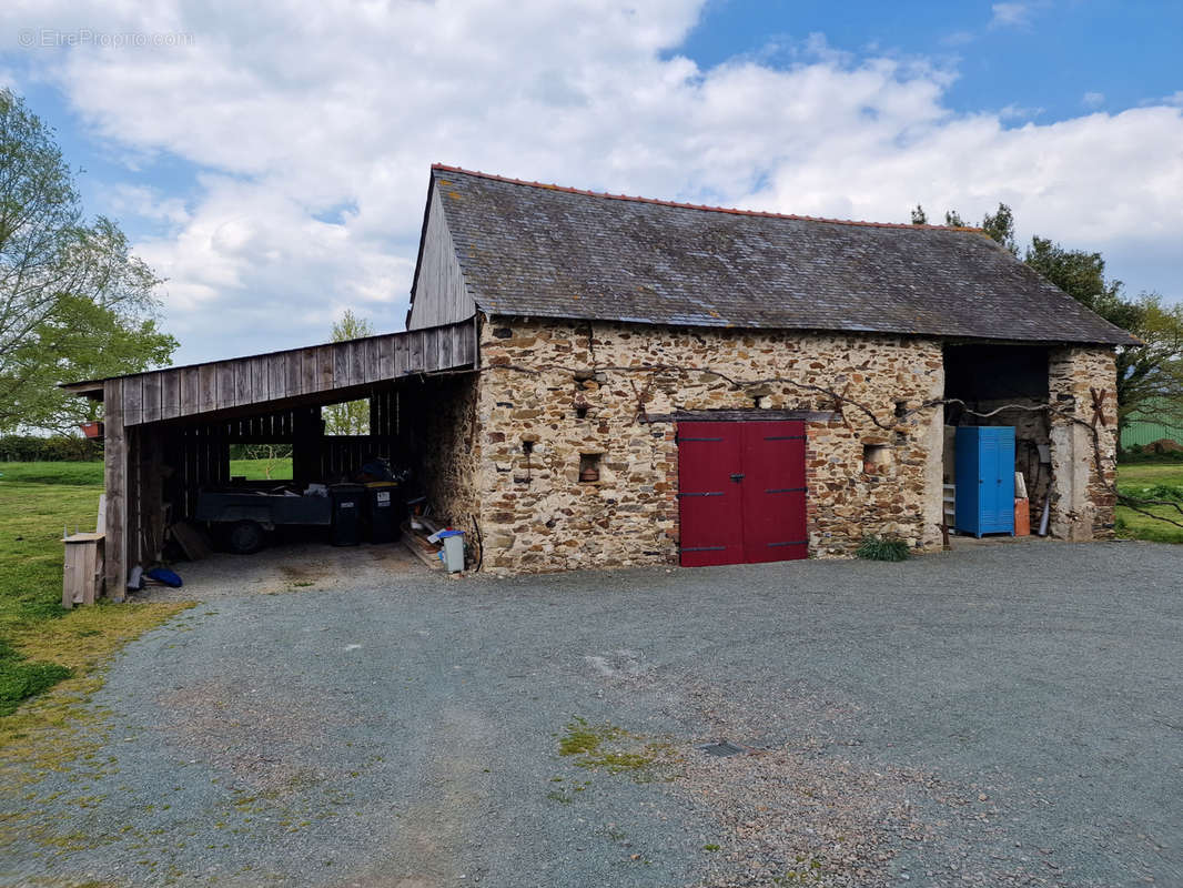 Maison à MOZE-SUR-LOUET