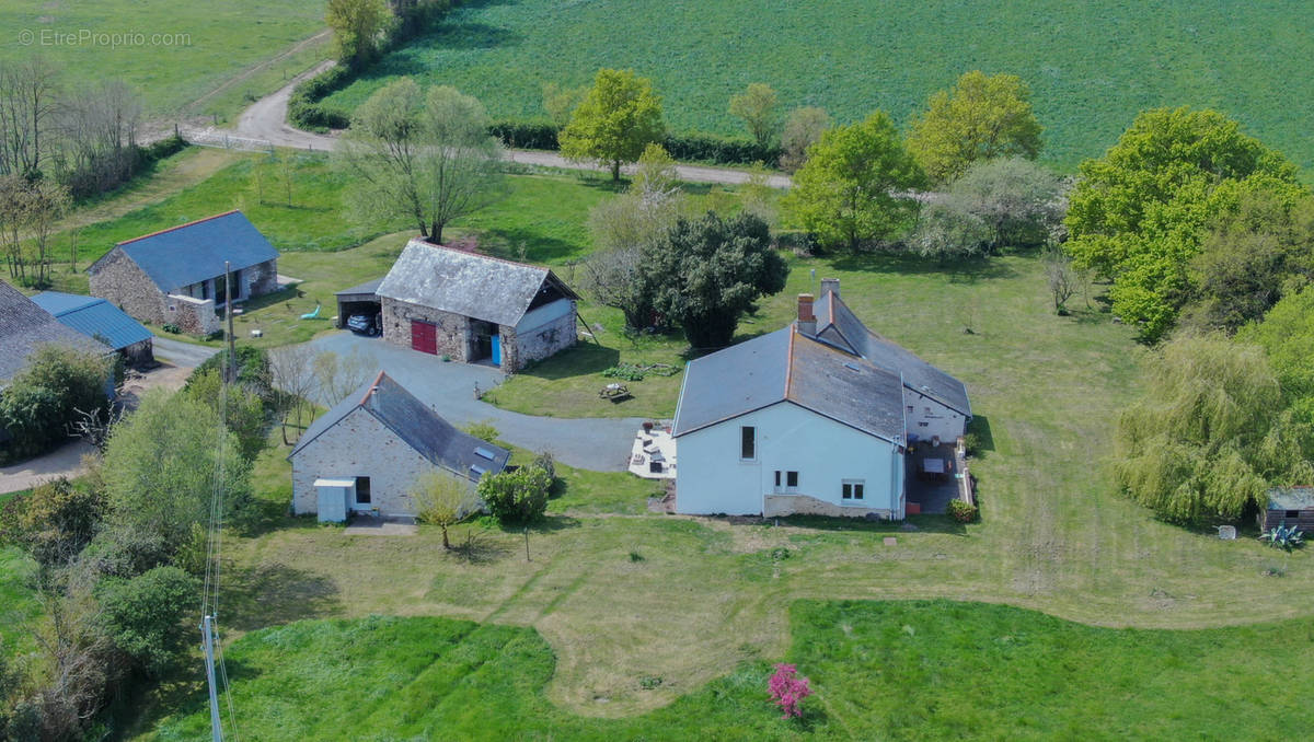 Maison à MOZE-SUR-LOUET