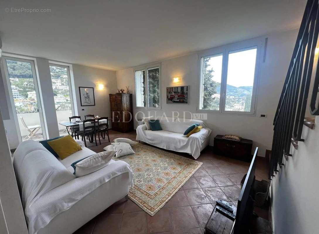 Appartement à ROQUEBRUNE-CAP-MARTIN