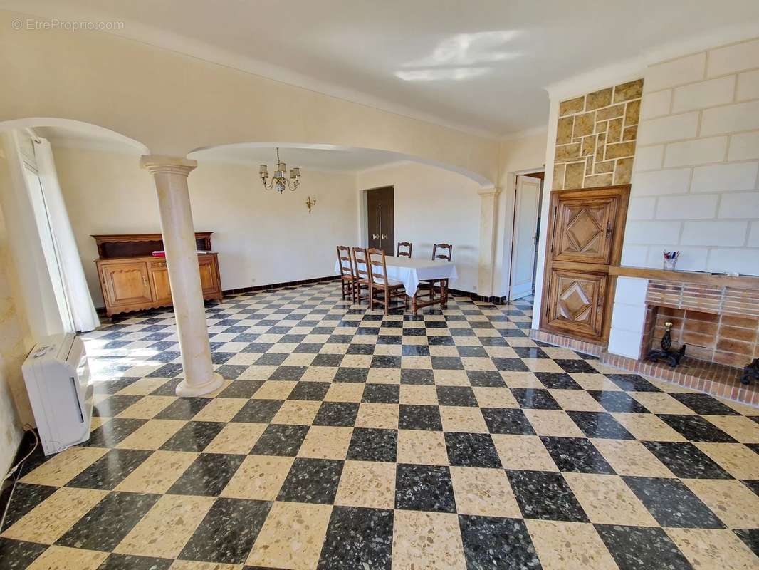 Appartement à VENCE