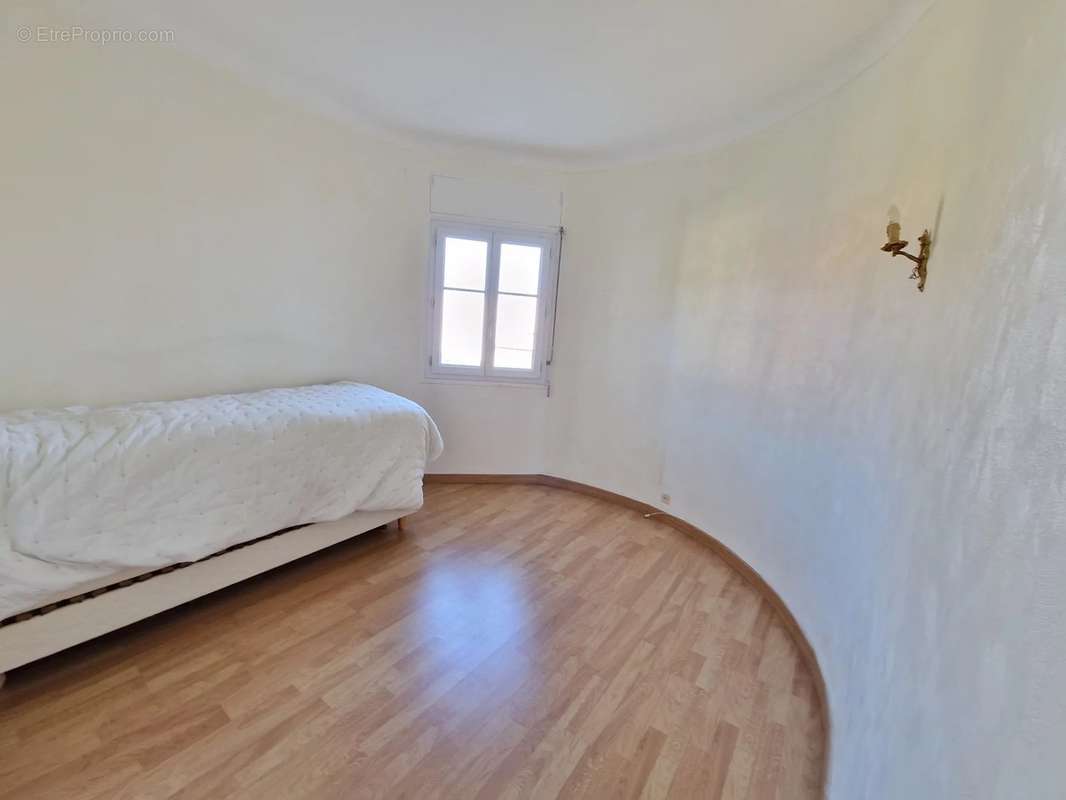 Appartement à VENCE