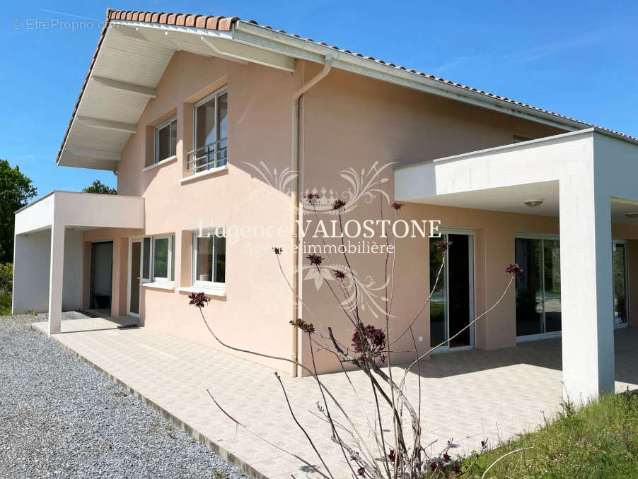 Maison à HAGETMAU