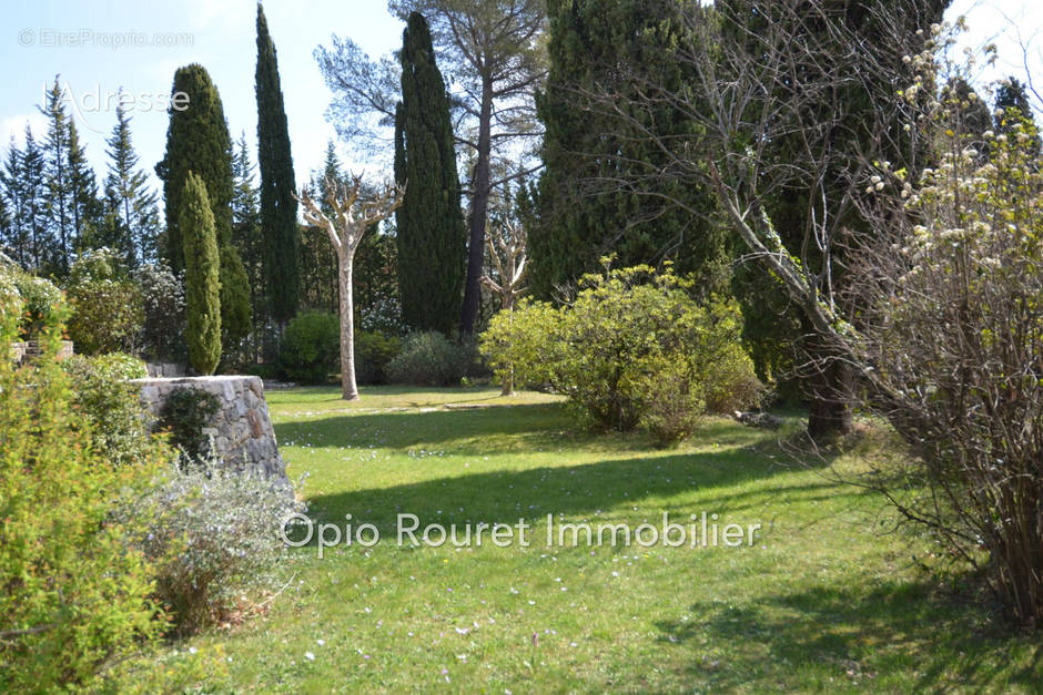 Maison à LE ROURET