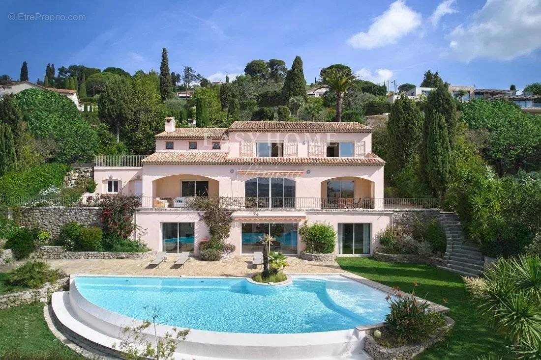 Maison à MOUGINS