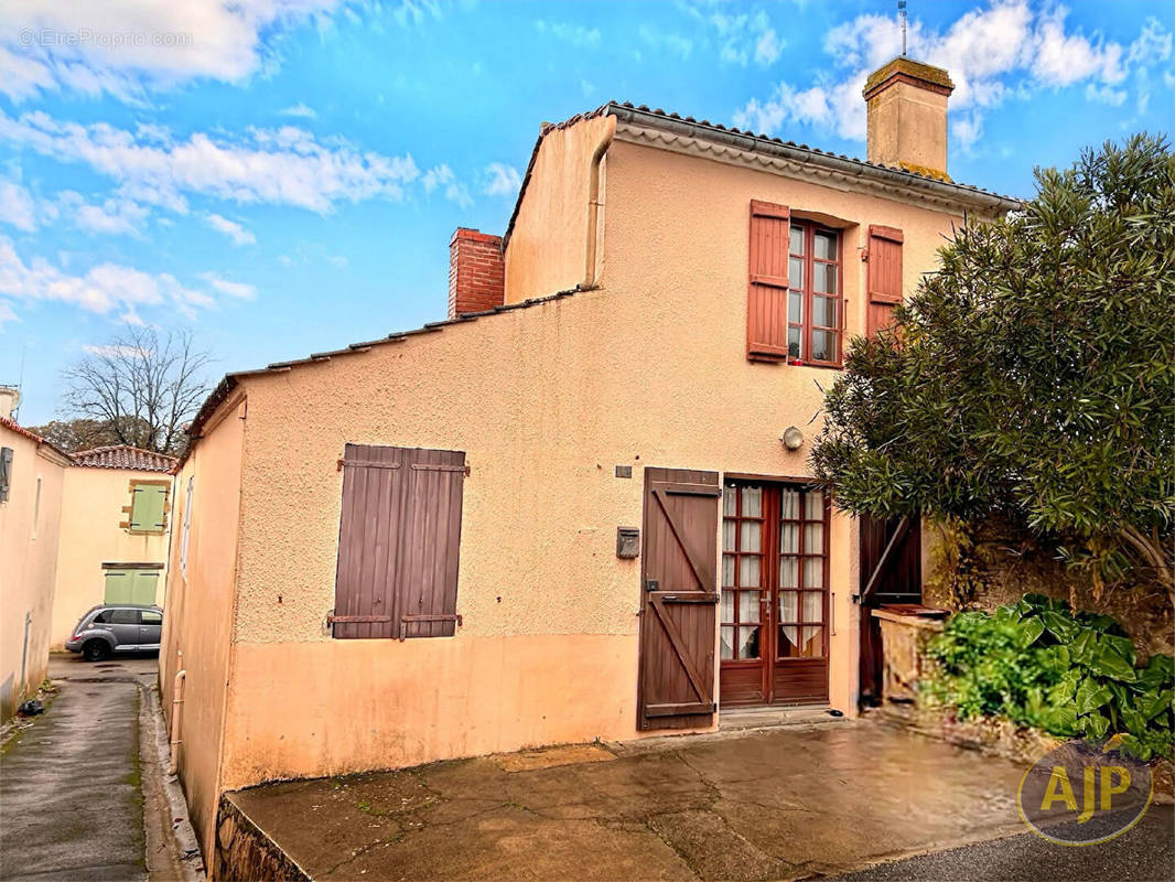 Maison à TALMONT-SAINT-HILAIRE