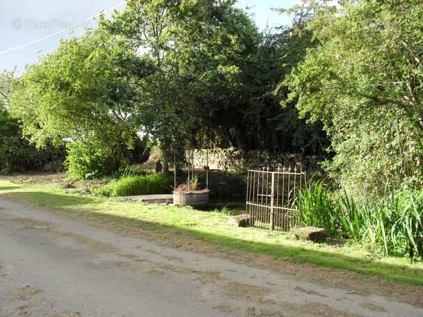 Maison à SAINT-PRIEST-EN-MURAT