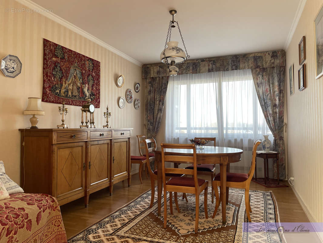 Appartement à VERSAILLES