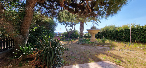 Appartement à SAINT-CYR-SUR-MER