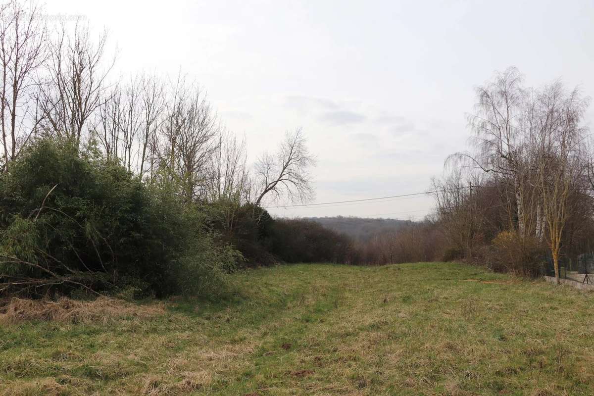 Terrain à LA FERTE-SOUS-JOUARRE