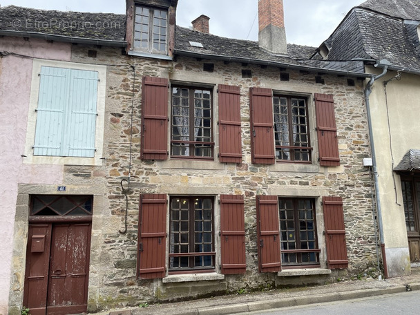 Maison à JUILLAC