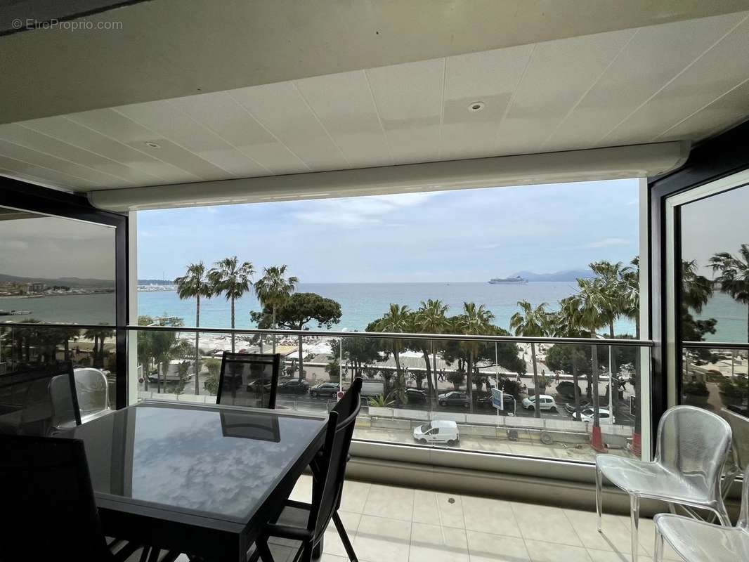 Appartement à CANNES