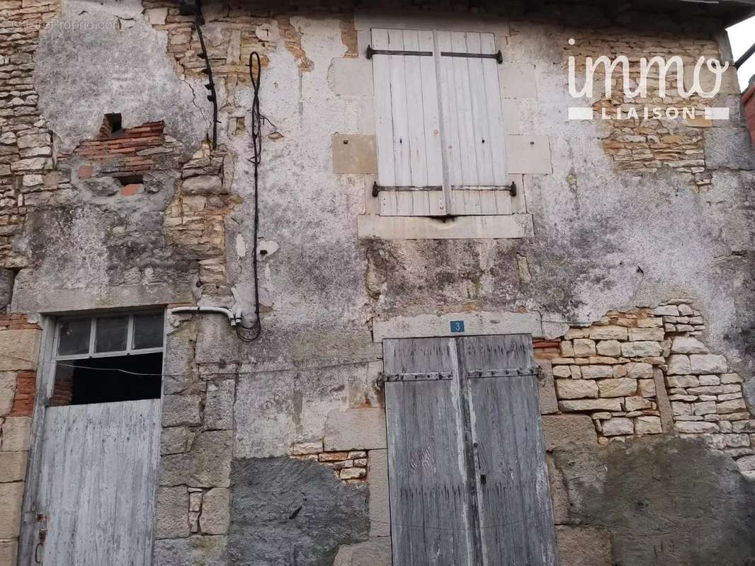 Appartement à CHAMPAGNE-MOUTON