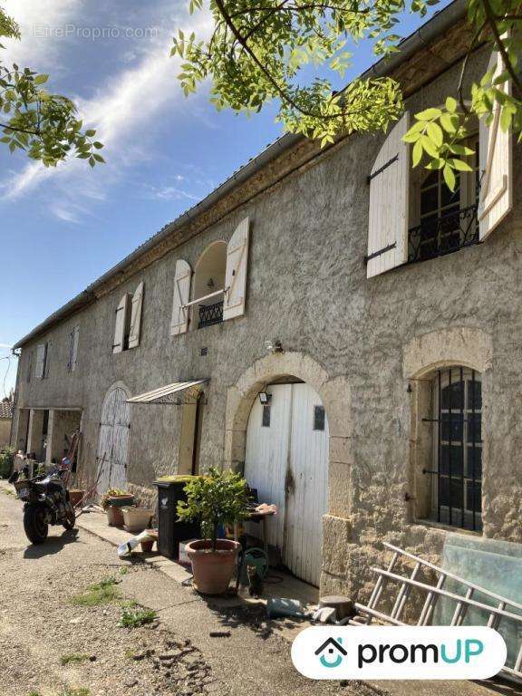 Maison à GOUDOURVILLE