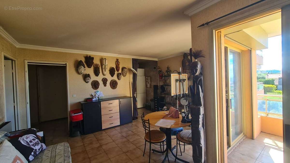 Appartement à LE CANNET