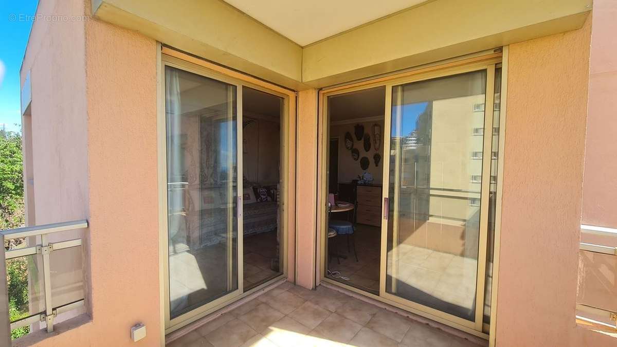 Appartement à LE CANNET