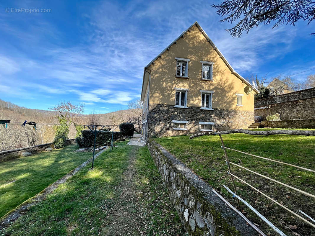 Maison à LASSOUTS