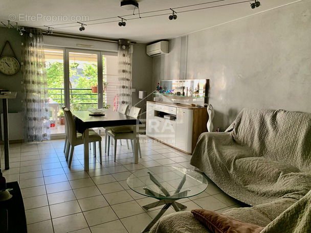 Appartement à MARSEILLE-11E