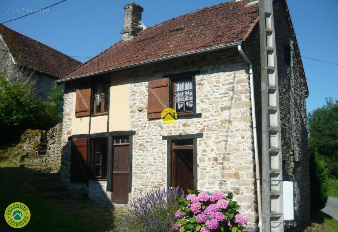 Maison à DUN-LE-PALESTEL