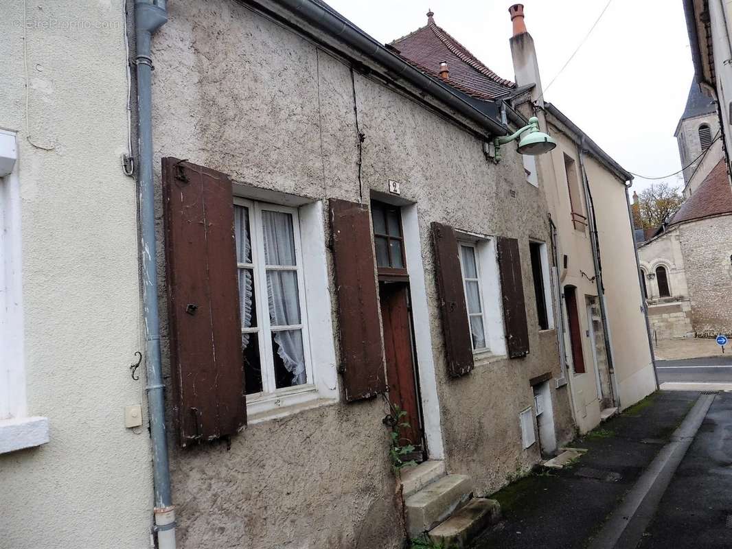 Maison à COSNE-COURS-SUR-LOIRE