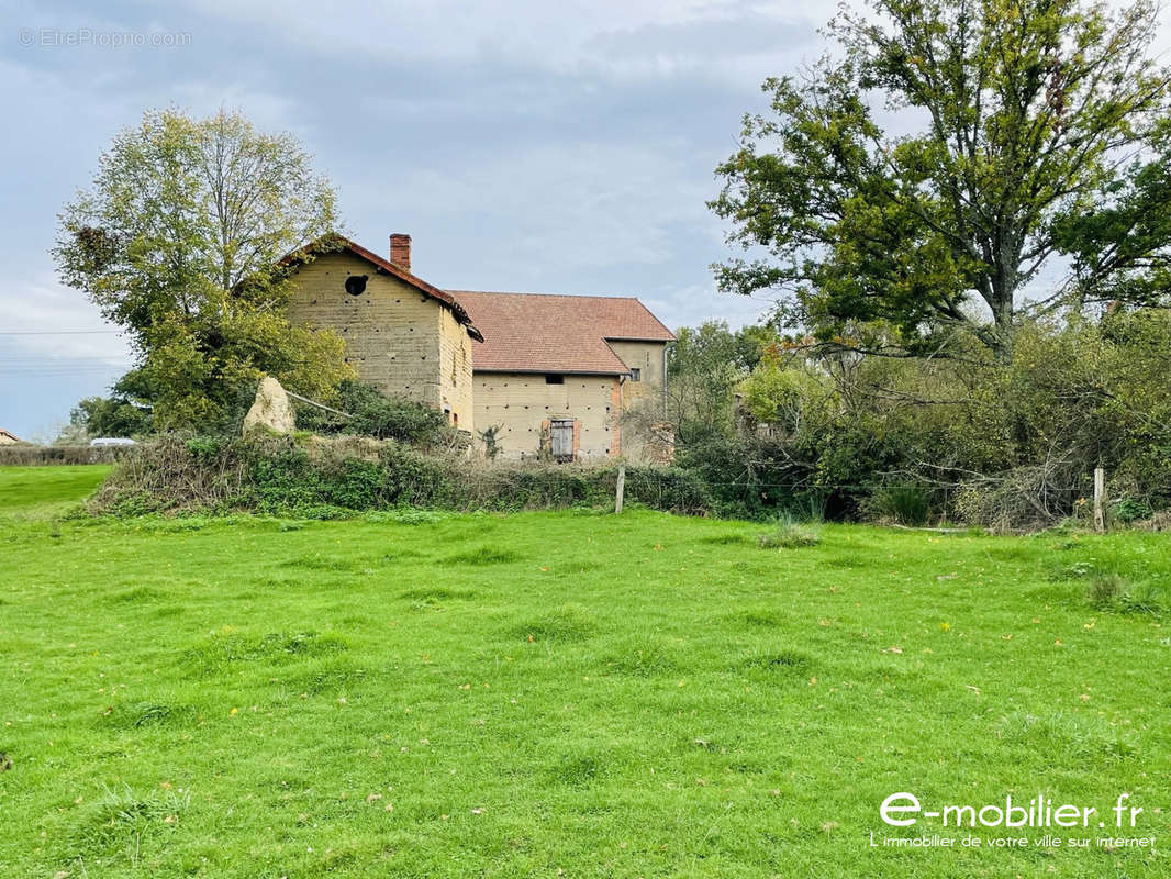 Maison à MELAY