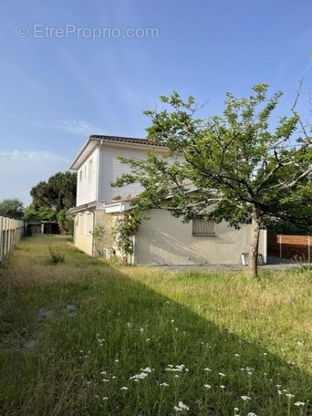 Maison à SAINT-MEDARD-EN-JALLES