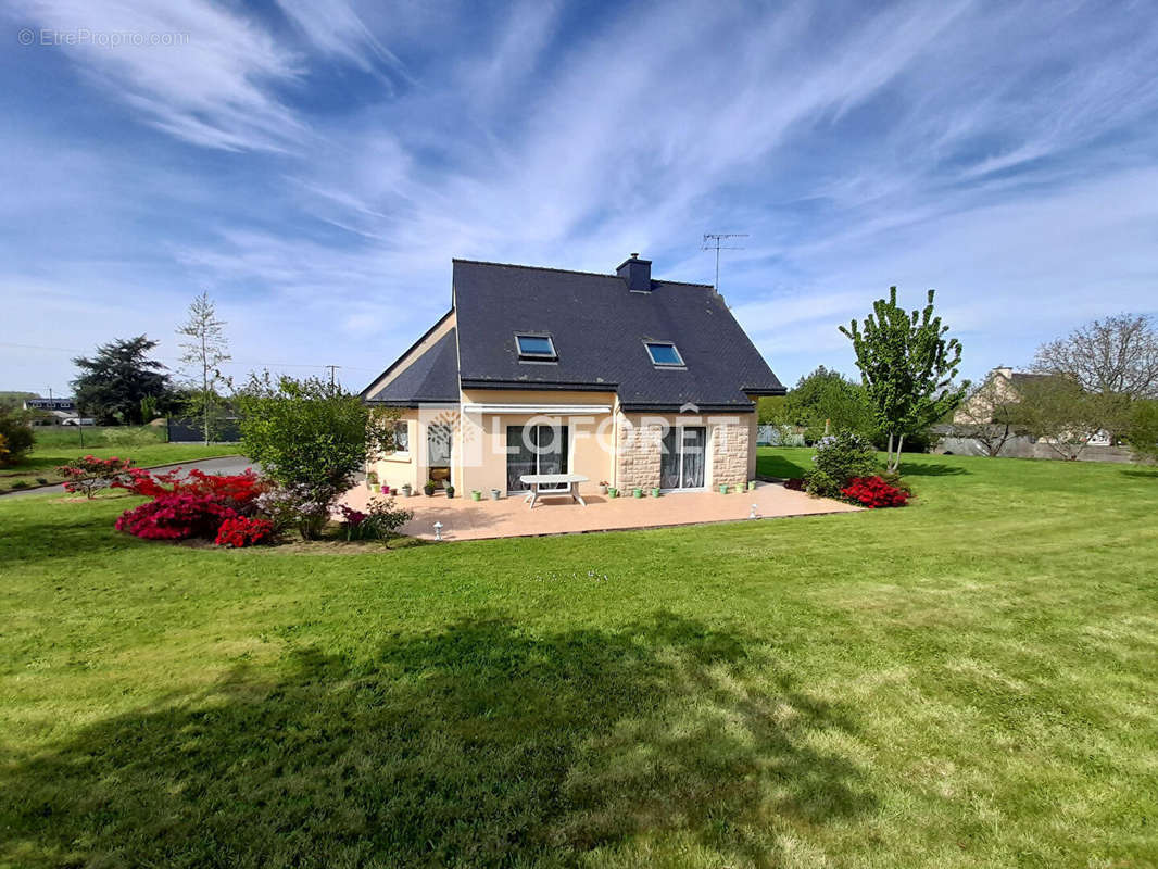 Maison à GUINGAMP