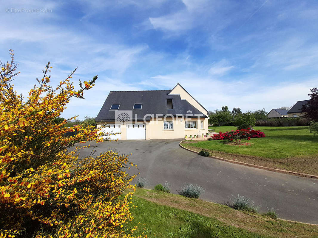 Maison à GUINGAMP