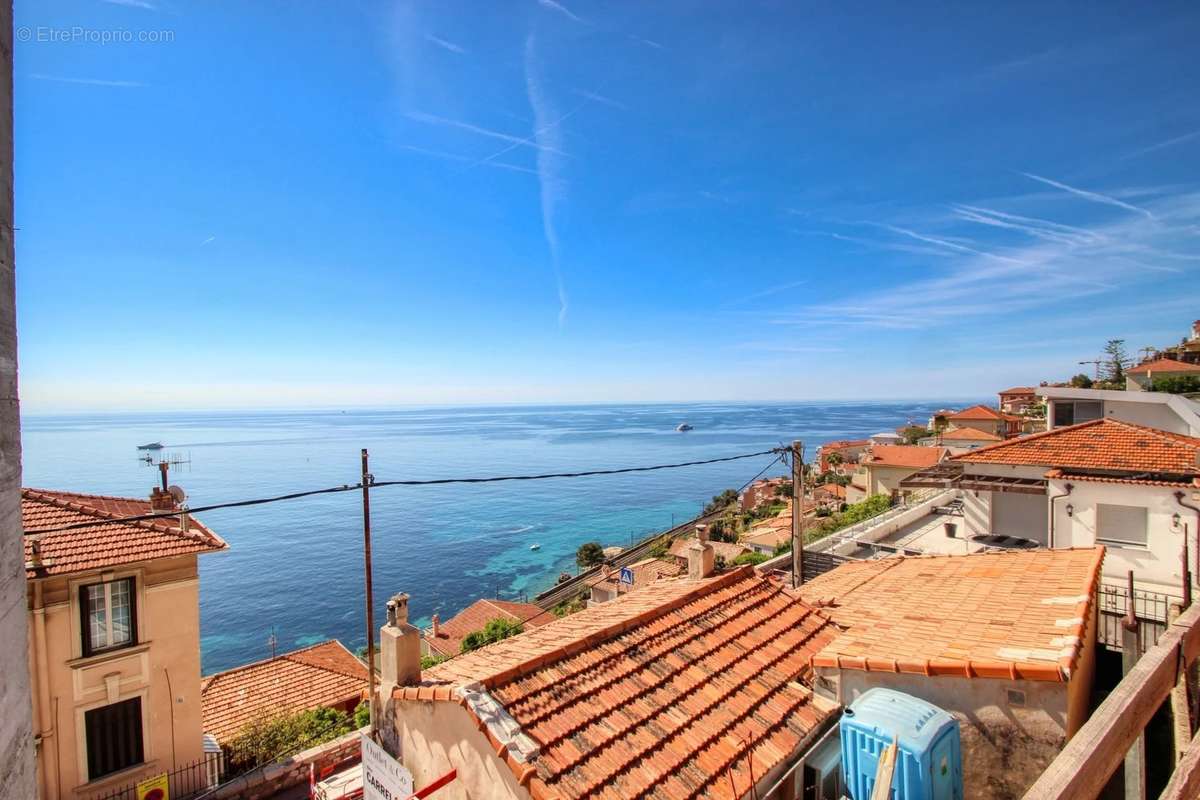 Appartement à ROQUEBRUNE-CAP-MARTIN