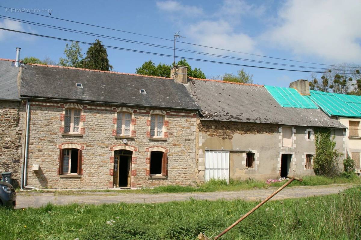 Maison à SAINT-MALO-DES-TROIS-FONTAINES