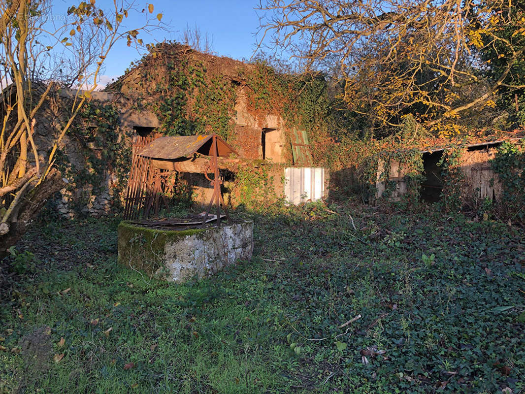 Maison à MAZEROLLES