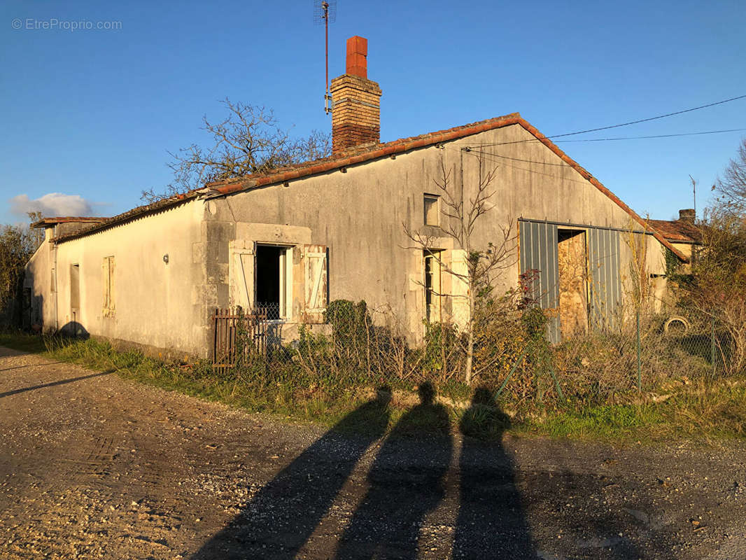 Maison à MAZEROLLES