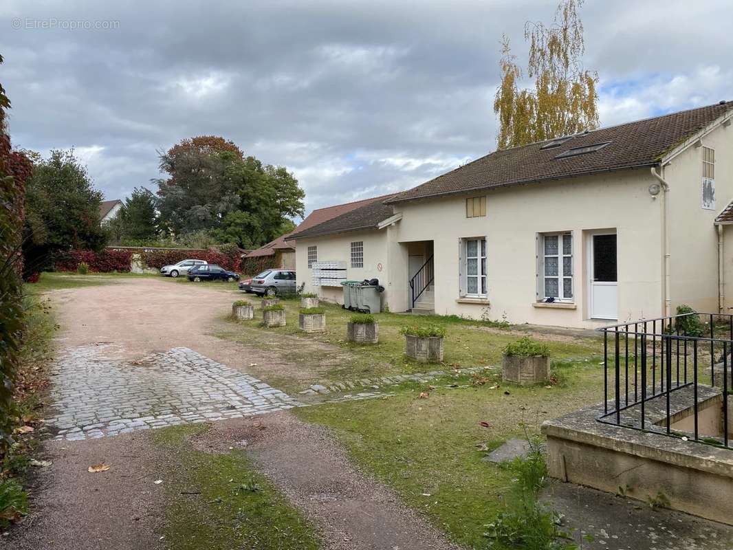 Appartement à DOMPIERRE-SUR-BESBRE