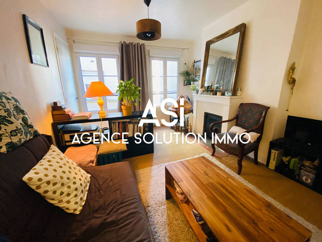 Appartement à PARIS-4E