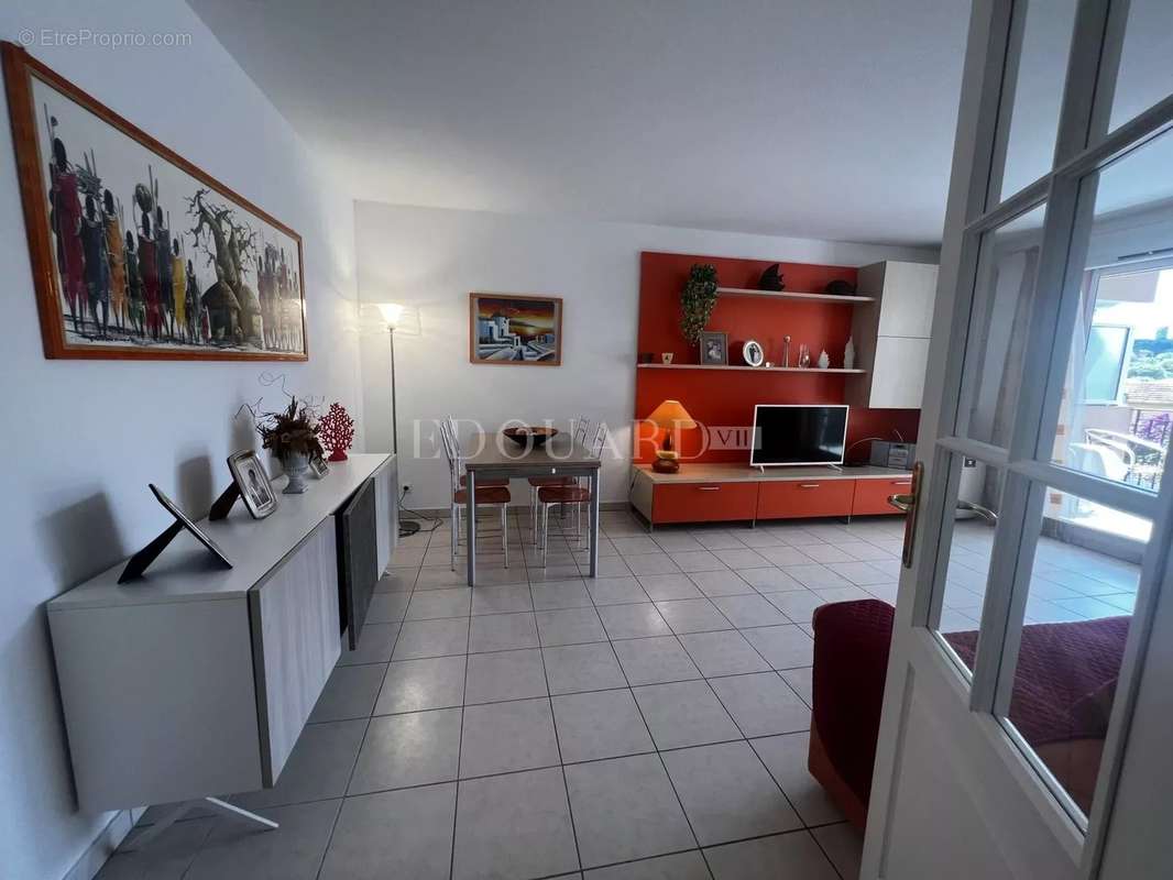 Appartement à ROQUEBRUNE-CAP-MARTIN