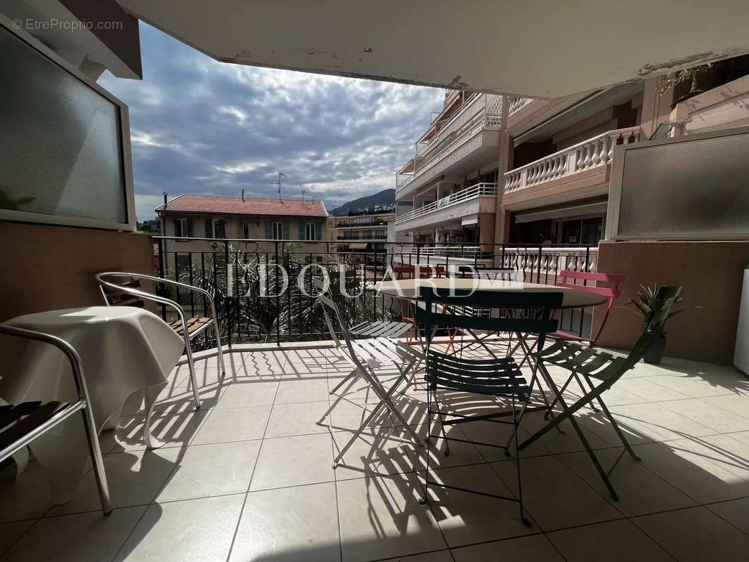 Appartement à ROQUEBRUNE-CAP-MARTIN