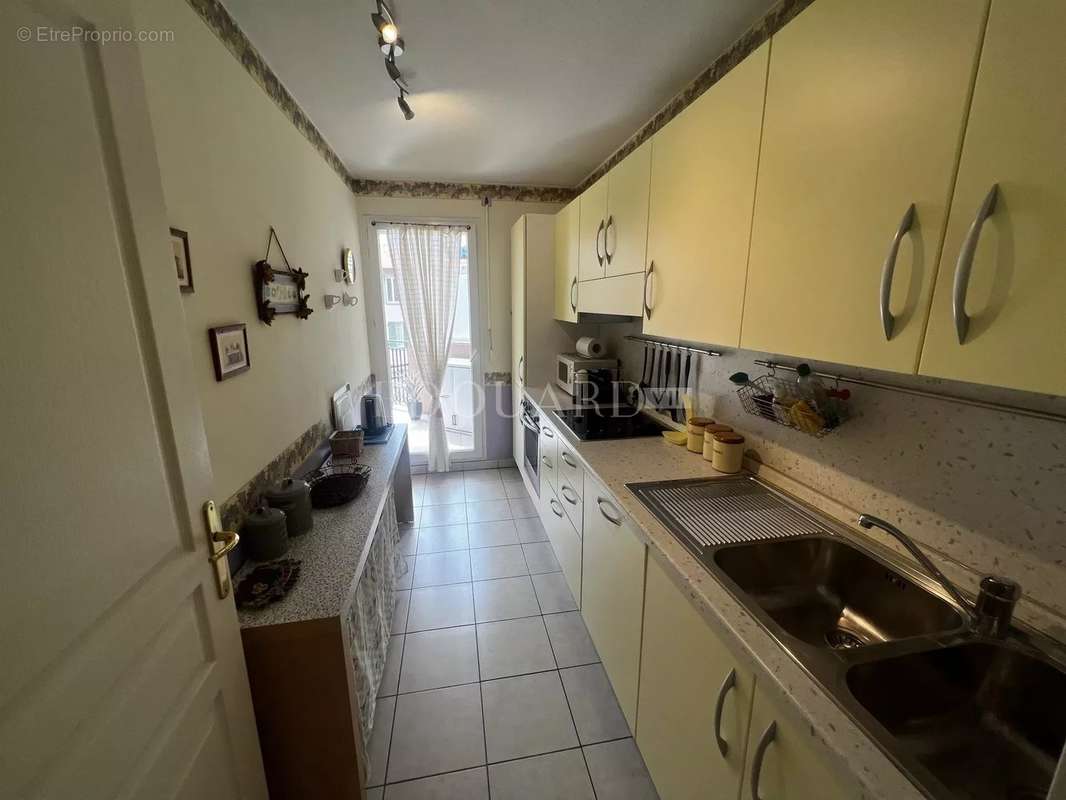 Appartement à ROQUEBRUNE-CAP-MARTIN