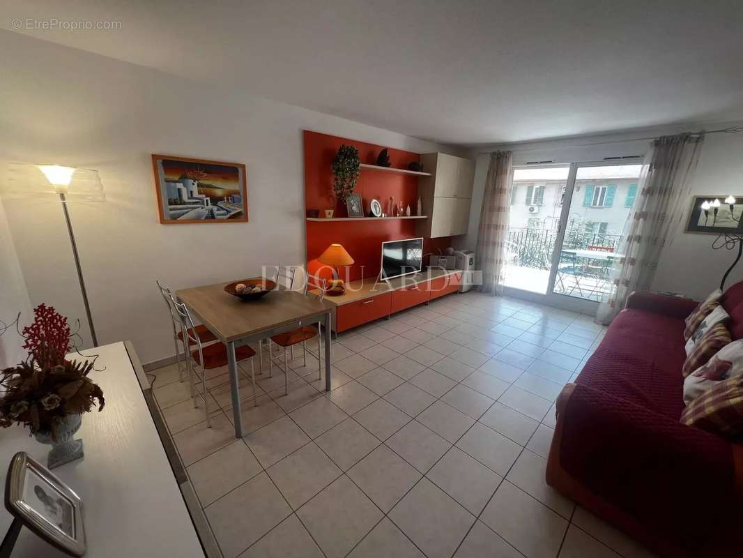 Appartement à ROQUEBRUNE-CAP-MARTIN