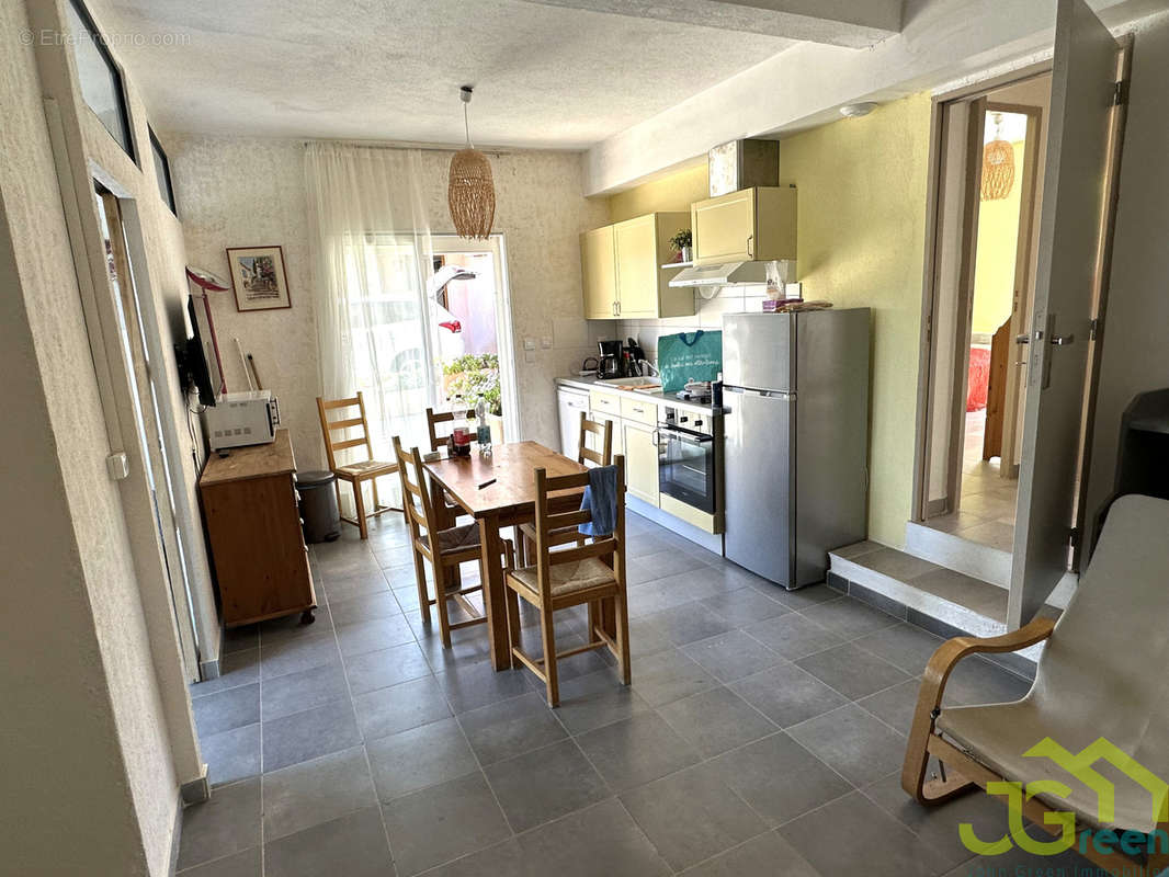 Appartement à BORMES-LES-MIMOSAS