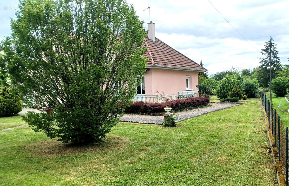 Maison à SAINT-GERMAIN-DU-BOIS