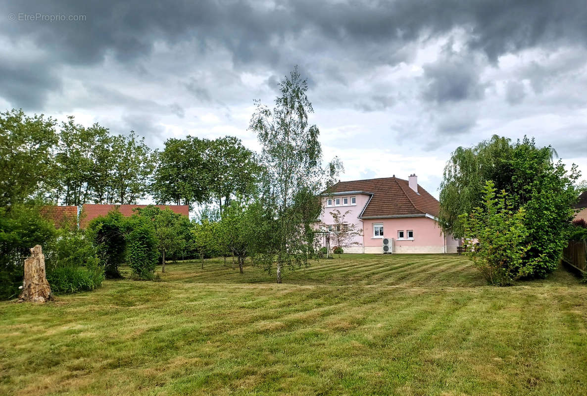 Maison à SAINT-GERMAIN-DU-BOIS